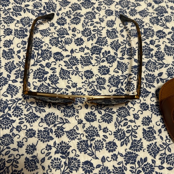 Rayban glasses with case - Picture 5 of 9